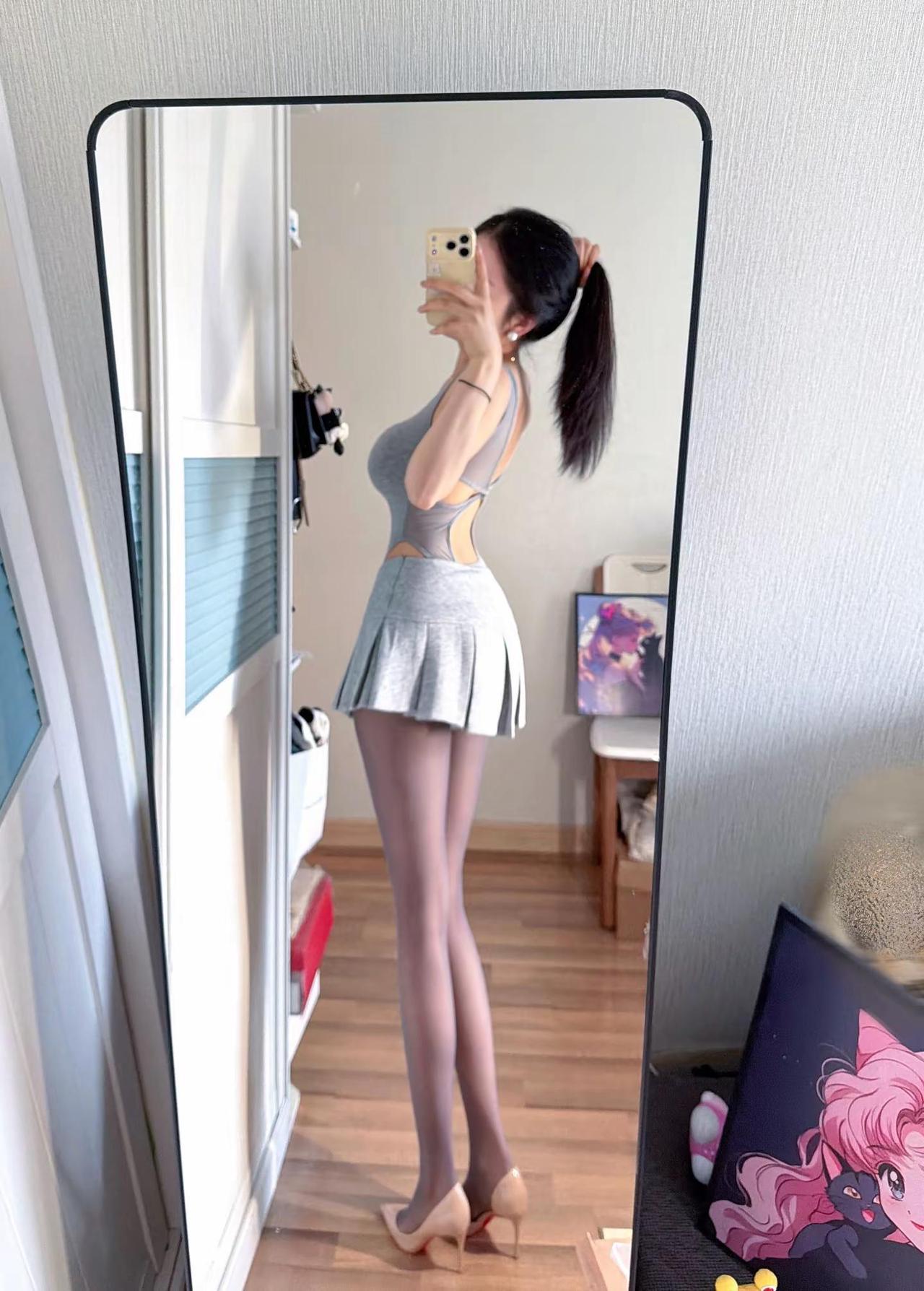 也许放弃才能靠近你。马尾女孩ootd每日穿搭