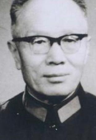 1942年，万毅被捕，蒋介石下令杀了他，万毅知道后，趁看守不注意，翻墙逃走了，谁