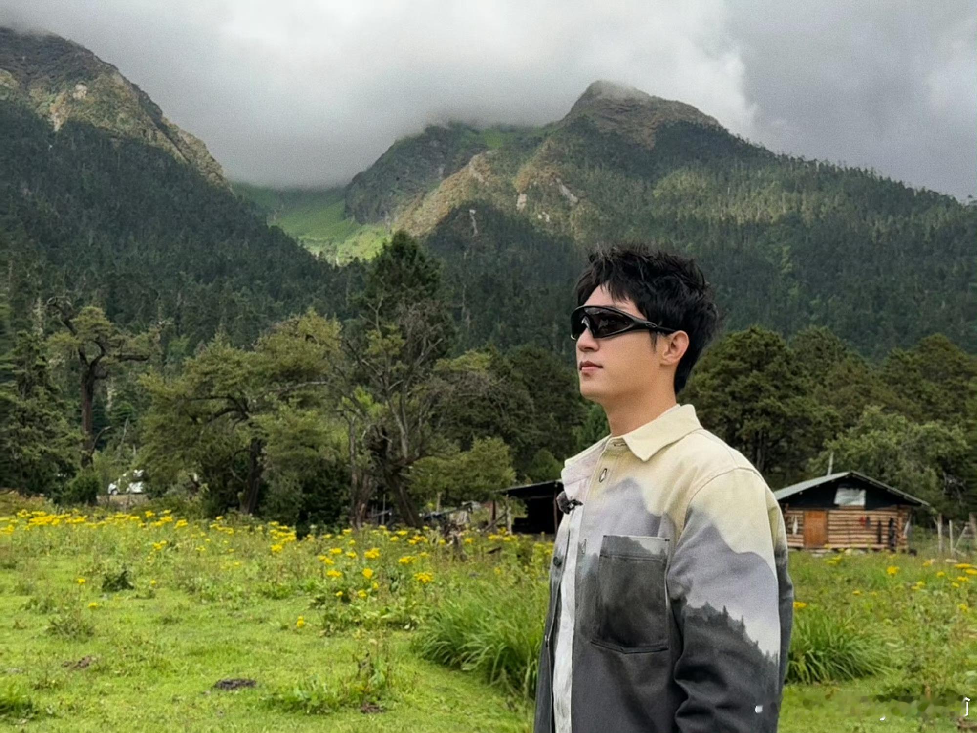 幸福到万家编剧新作来了黄景瑜事业粉狂喜！！！这波是强强联手没有疑问吧[
