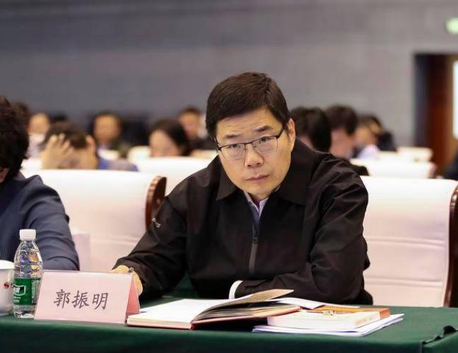 哎！一个国家的篮球顶级联赛，各种政策和安排变来变去，只有到了快开赛才能确定，亚运