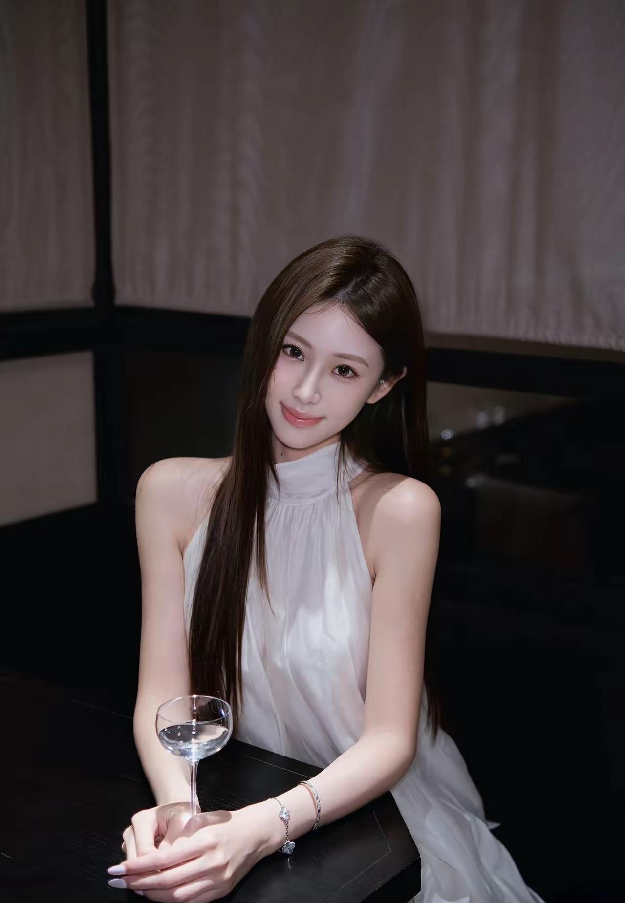 优雅的小迷妹，