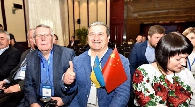 1991年，200名乌克兰专家来中国做出巨大贡献后，在采访中竟然号啕大哭。