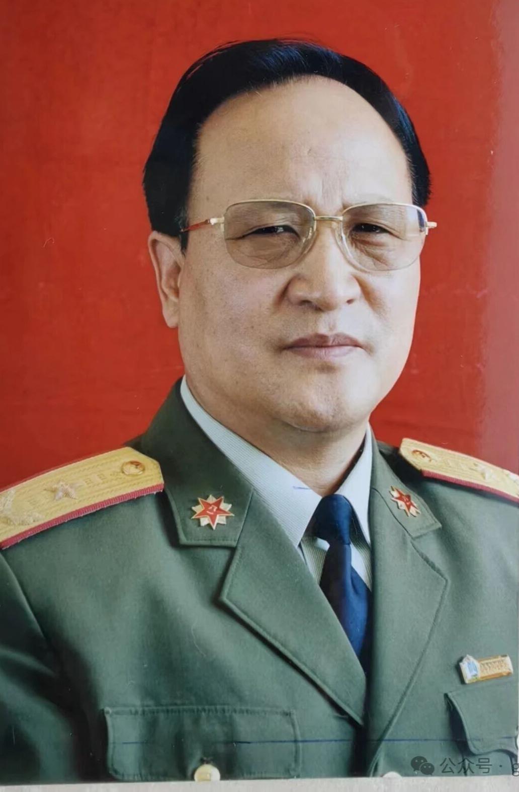 东营区牛庄镇同年入伍的两将军陈耀武，男，汉族，原山东省广饶县牛庄公社（1983