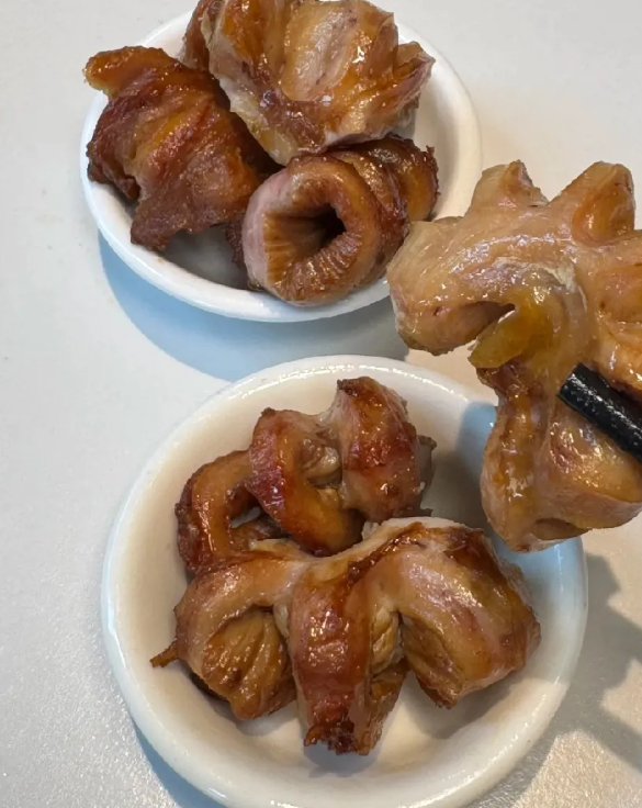 这个是福建的什么美食？脆脆的有点像肠子有人知道吗？来个福建人解释一下