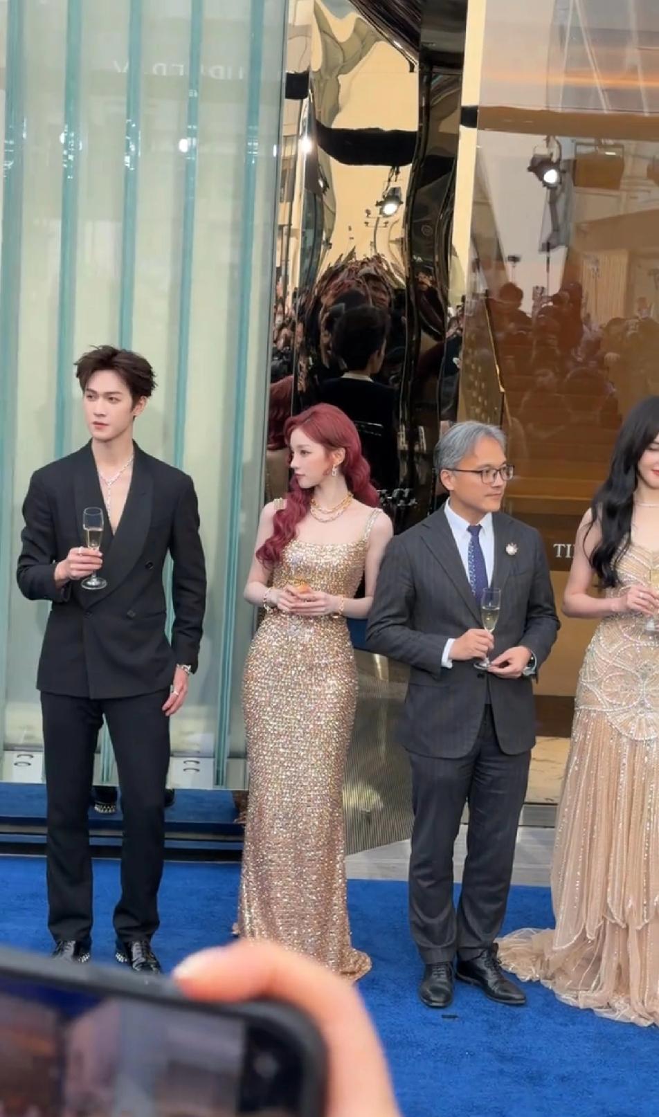 年轻真的好啊，唐嫣和章子怡年轻点的话，还真没有宋雨琦什么事，但是两个姐姐毕竟都是