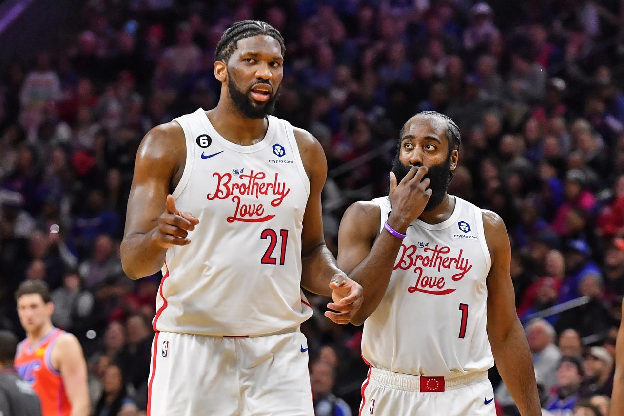 杜兰特：三弟，里弗斯说你在76人时，恩比德觉得你多得分破坏了他的节奏，真的吗？？