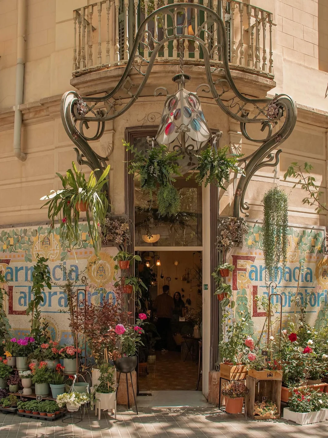 被巴塞罗那的漂亮门美哭😭🇪🇸附打卡地址