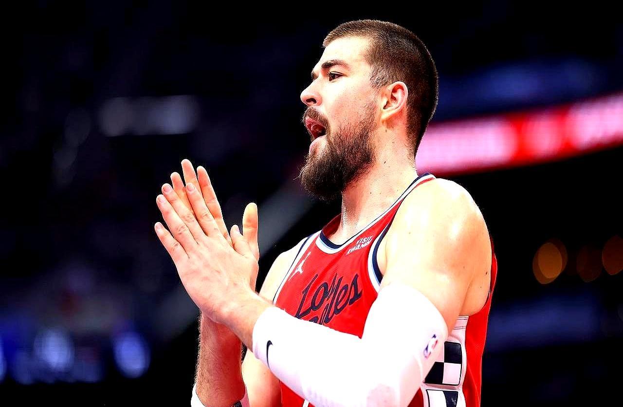 快船总裁亲口承认，为了送走祖巴茨，更衣室里“很多人都哭了”。到底是什么样的交易，