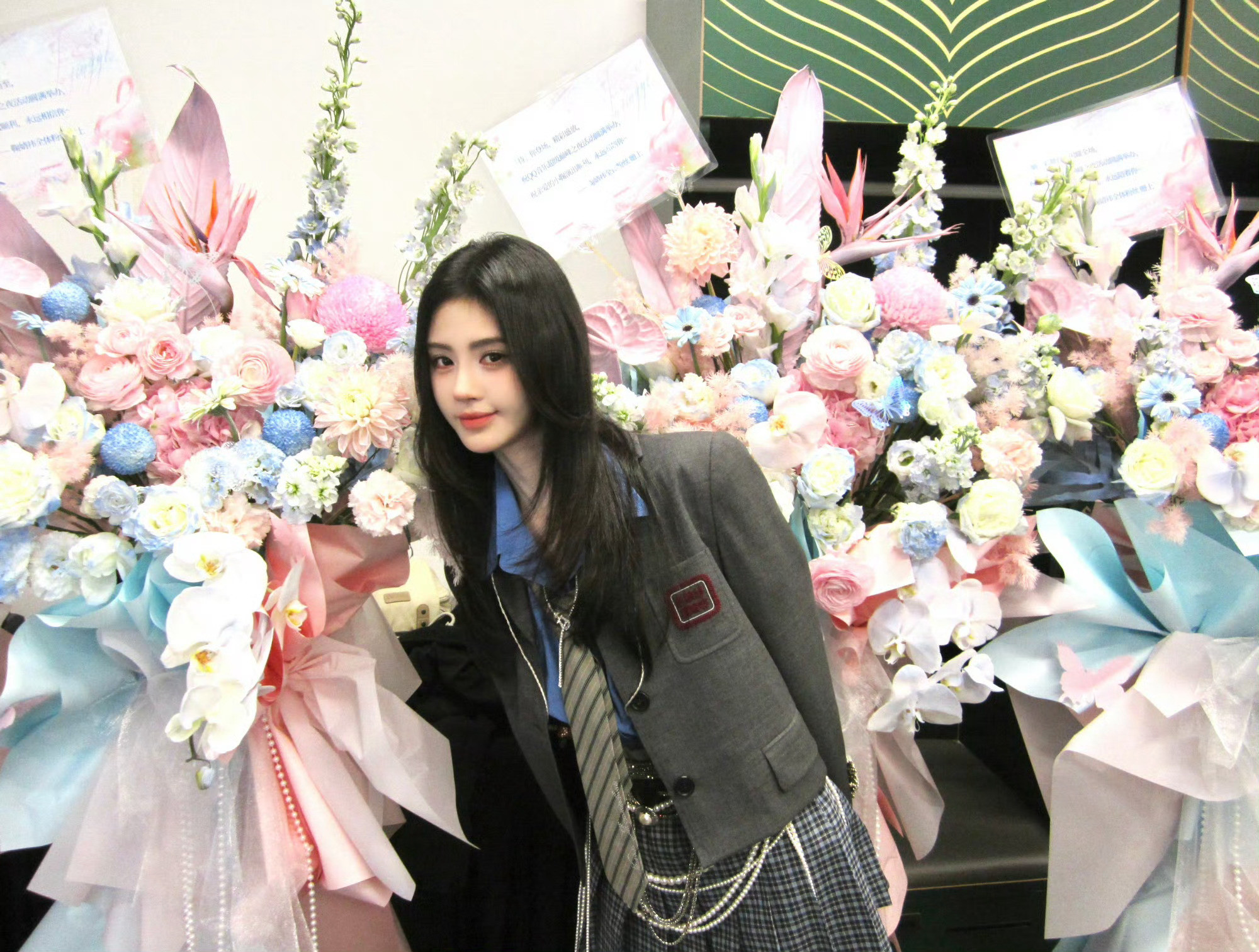 姐姐🧍♀️姐姐👧姐姐👧🧍♀️