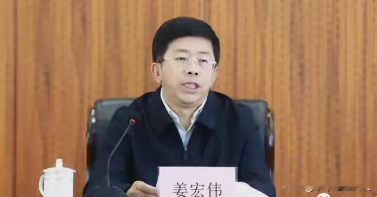 马上他就退休了，他可能也没有想到吧，怎么“打虎”都打到他的头上去了？毕竟我认为啊