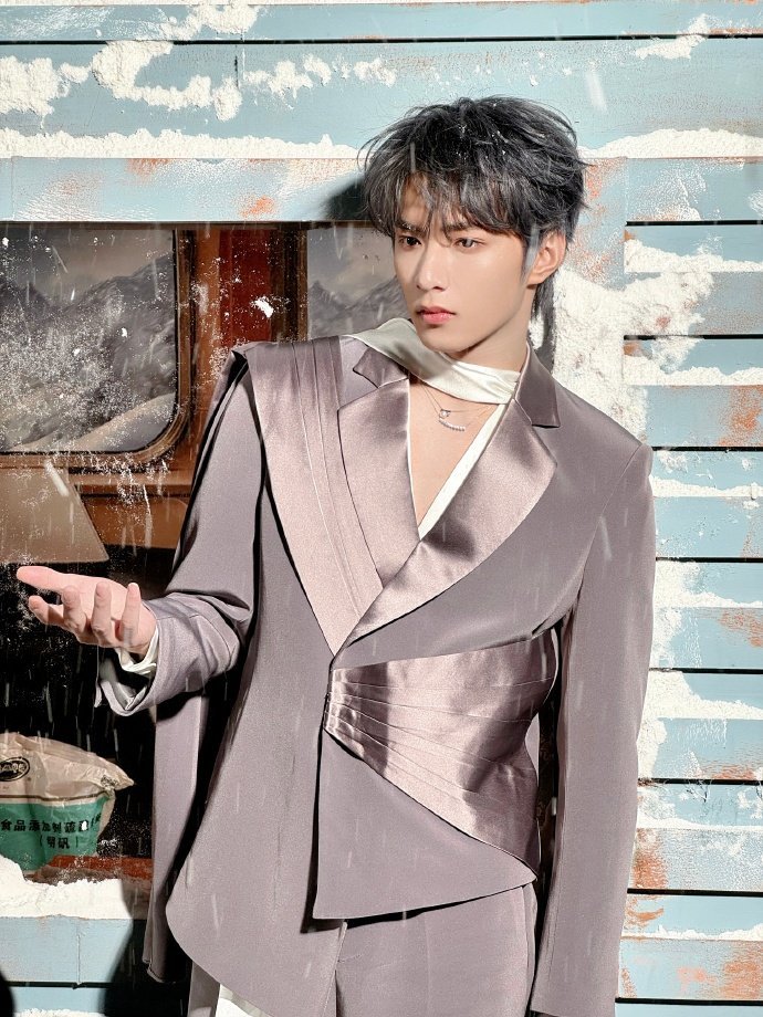 刘耀文这一程贵阳，刘耀文六周年演唱会晒照，是满分帅气的耀文上线啦，期待住待会的见