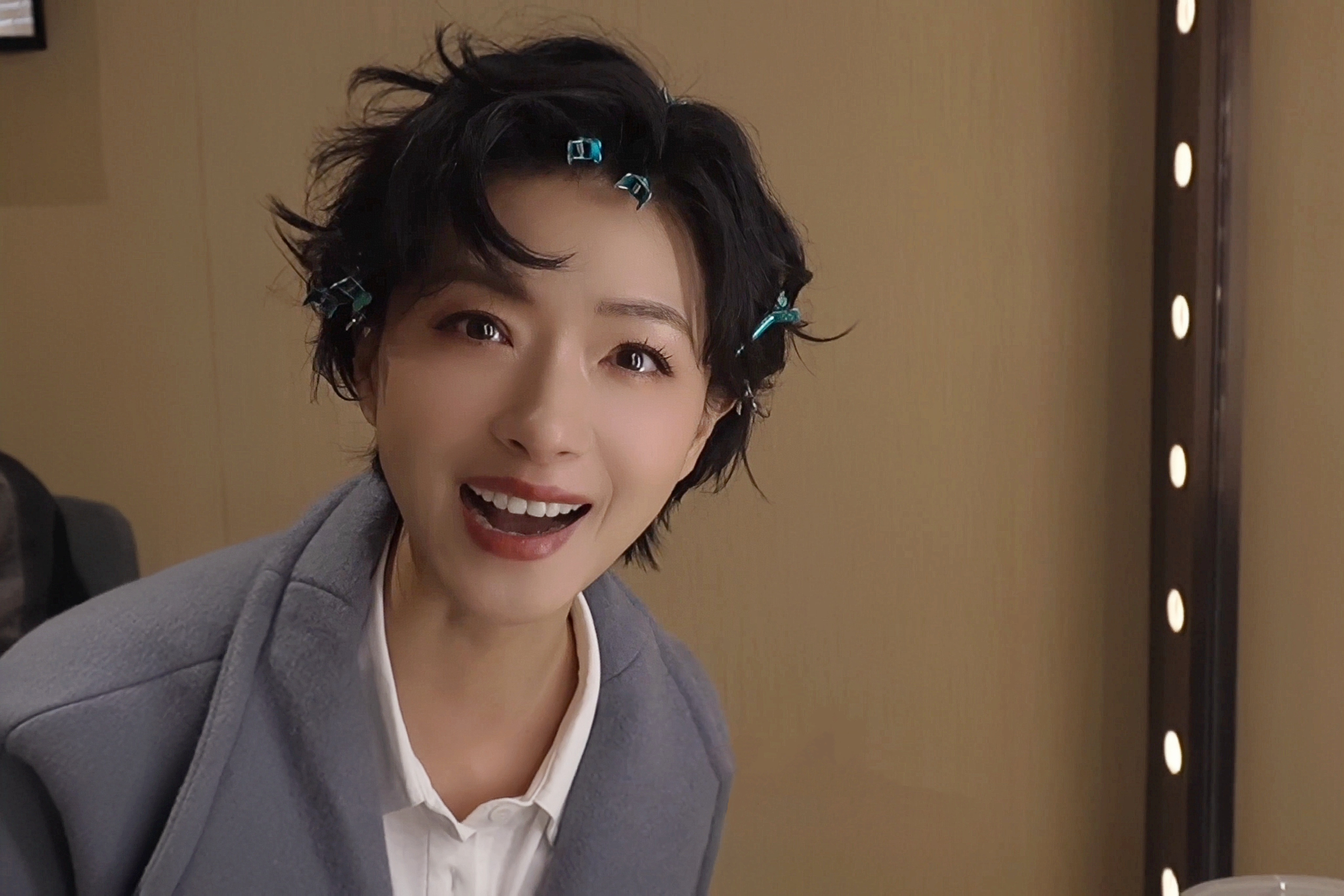 超话大赏｜万茜你好打劫｜万茜icy像星星落入眼底，像糖融化心底，一切美好皆是