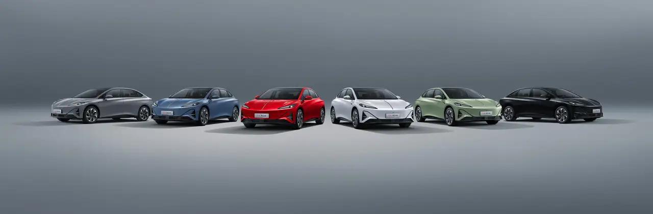 听修车师傅一句劝，2025买车不纠结！1，美系车，选凯迪拉克T52，国产车，