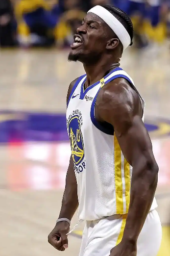 输球了就巴特勒背锅？巴特勒扛产量是差一点，但是老巴本来也不是这个类型的球员，上