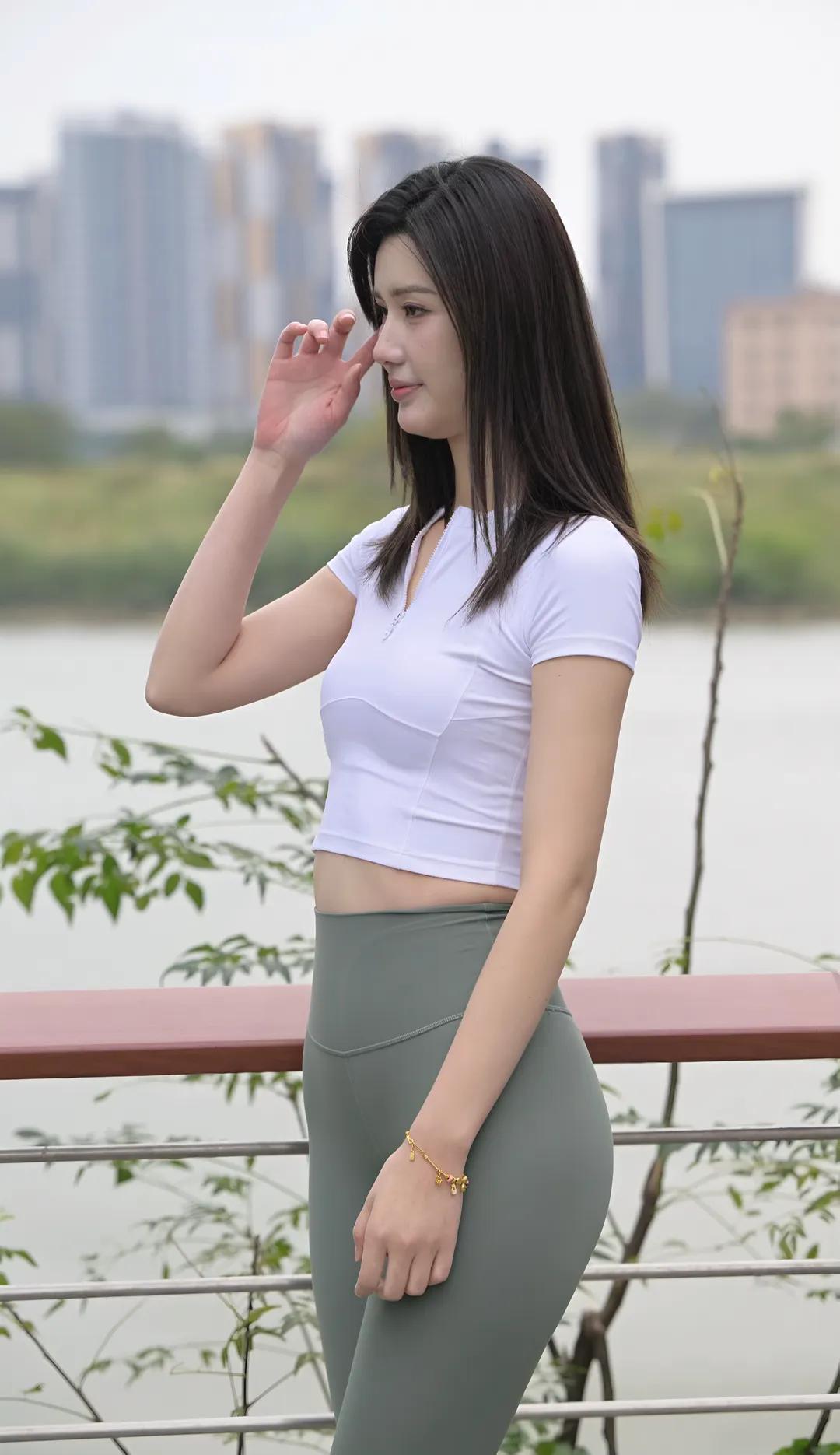 好身材都是穿出来的，美女图片分享