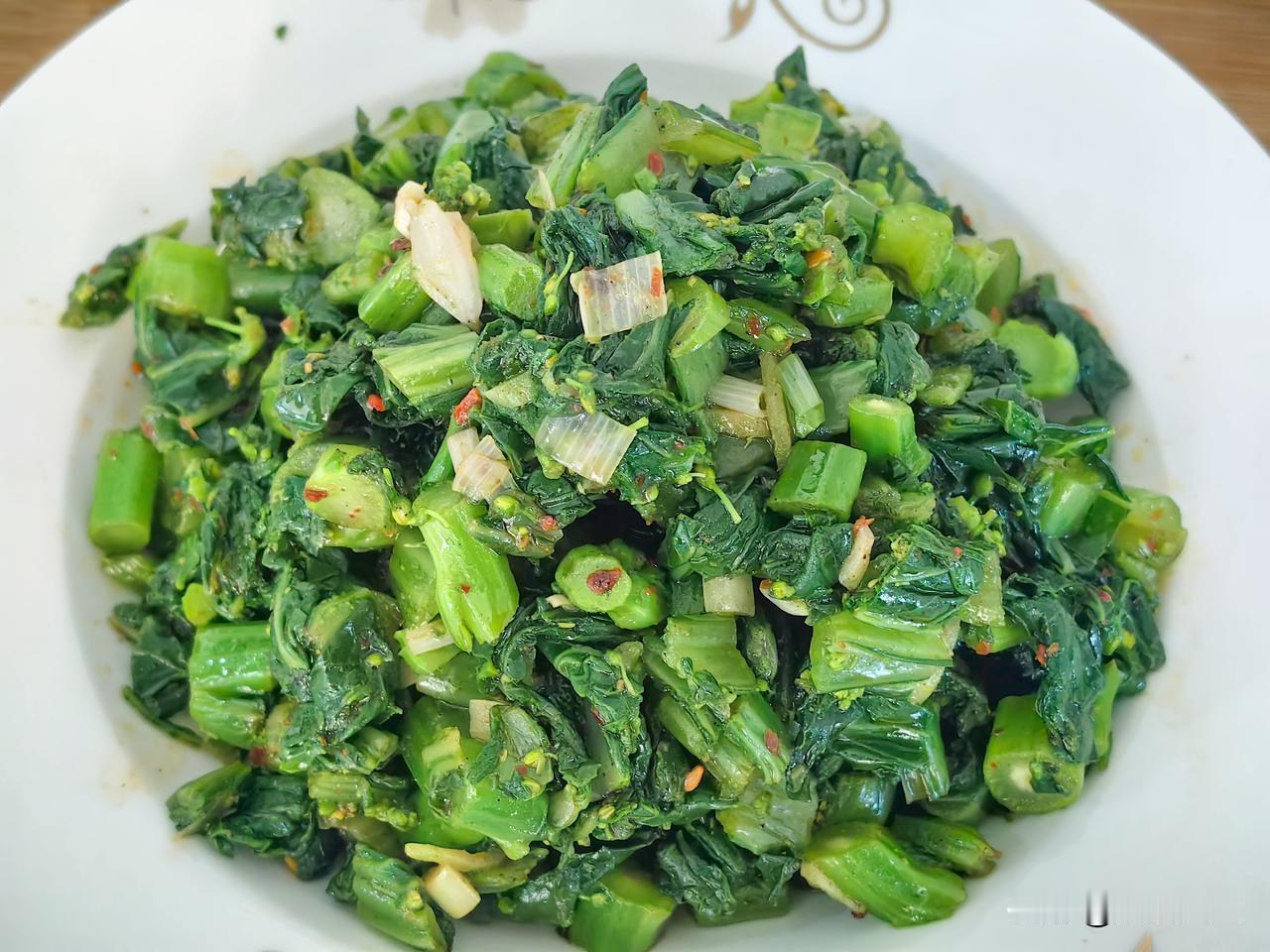一日三餐简简单单，平平淡淡生活最真。买菜做饭的乐趣不仅仅在于吃到美味可口的美食，