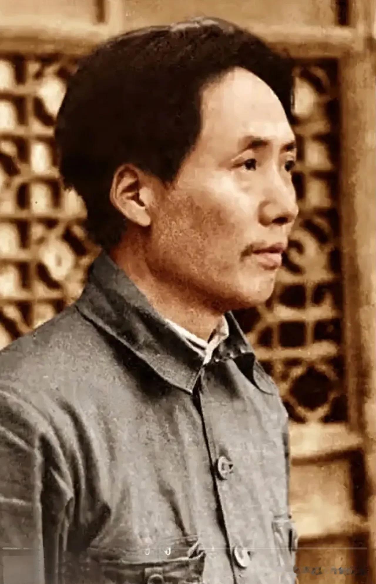 毛选理论的形成是毛主席经历了多少革命烈士的拪性和百姓的死亡才总结出来的革命理论！