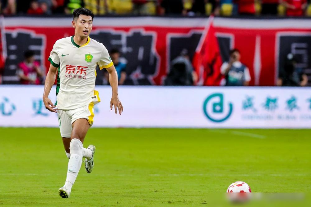 否极泰来，物极必反！最近，主教练徐正源和周定洋等核心要离开球队的成都蓉城终于开始