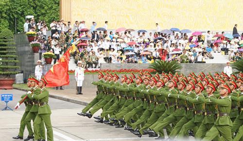 越南又和中国杠上了？中国前脚定下9月3阅兵，越南后脚就定9月2日，甚至还要邀请中