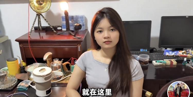 包哥真的不容易啊！昨天，他在越南与抱抱亲密相处；今天，却已回到中国河口租