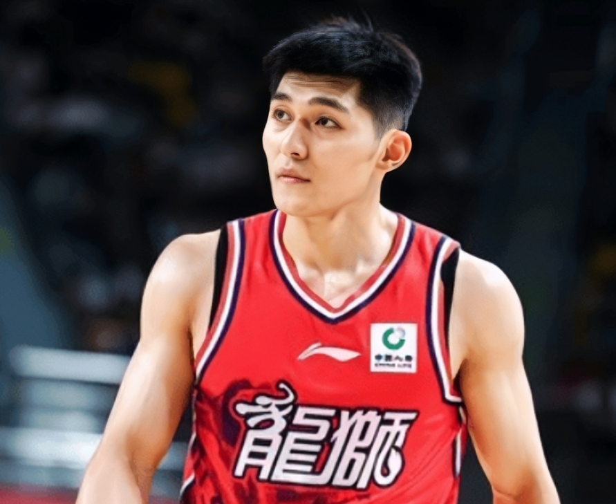 中国男篮国家队12人大名单稳如泰山的李祥波十轮比赛过后场均数据，场均出战19.8