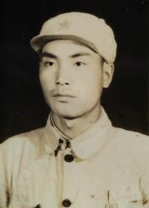 张文棫（1926‑2016），山东沂水人，是经历抗日战争、解放战争、抗美援朝的老