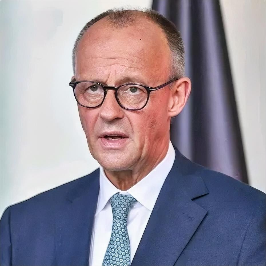 “台独”老妖婆蔡英文即将窜访德国据有关消息，蔡英文将于11月8日窜访德国。