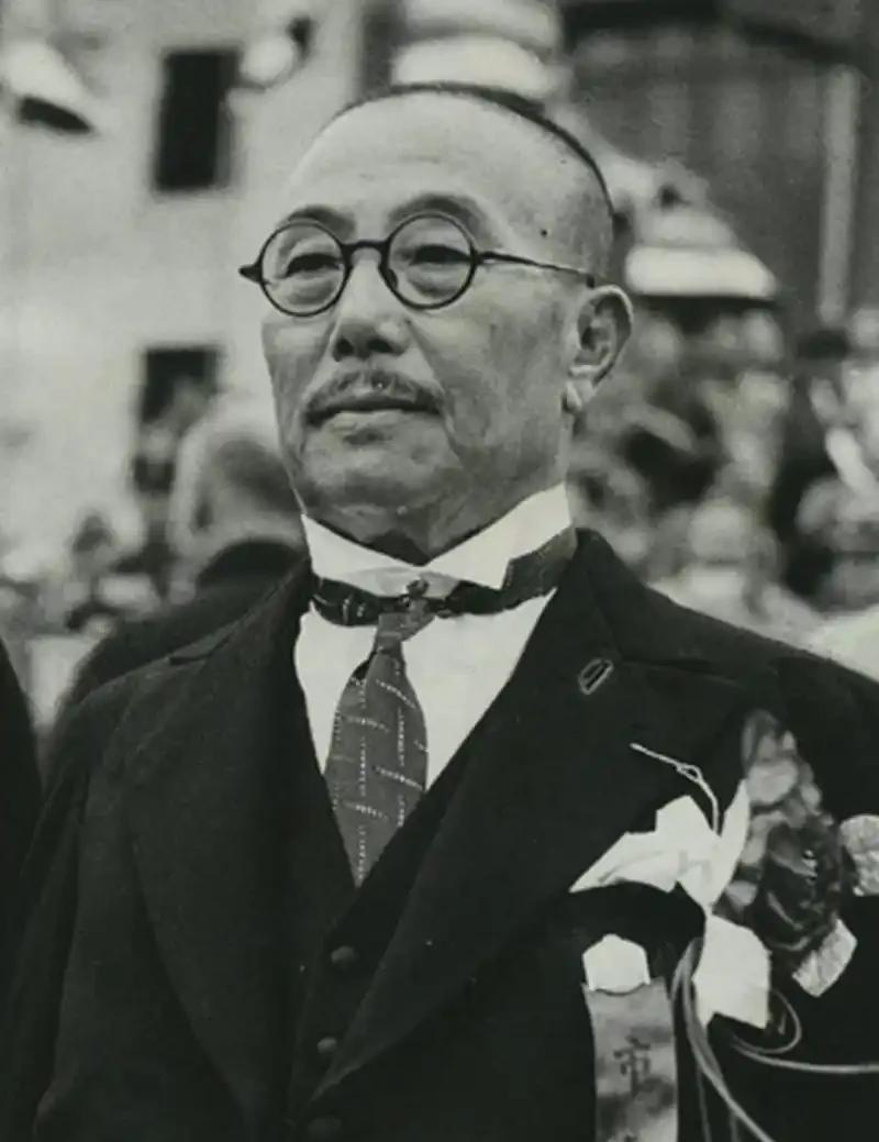 1940年10月10日，68岁的伪上海市市长、大汉奸、大卖国贼傅筱庵，凌晨三点参