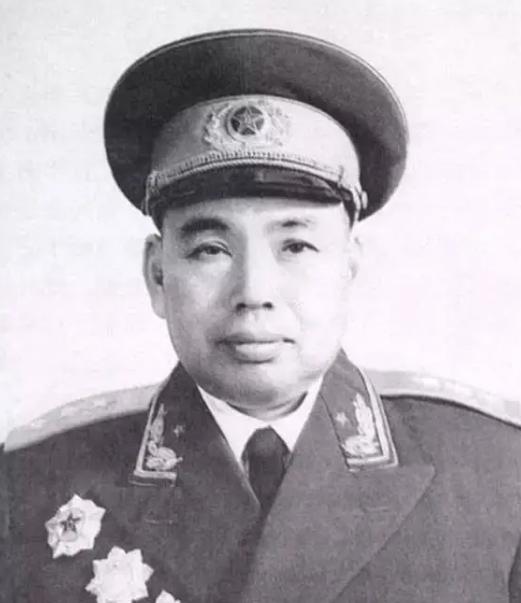 许世友在越南谅山干了什么？战后黎笋视察战场，面对废墟说不出话。中越战争爆发后，中