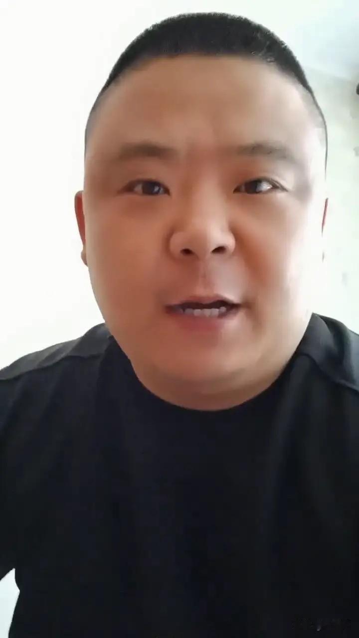 谁能想到，我们常喝的康师傅水蜜桃饮料，居然是个“文字游戏”高手！每瓶500毫升里