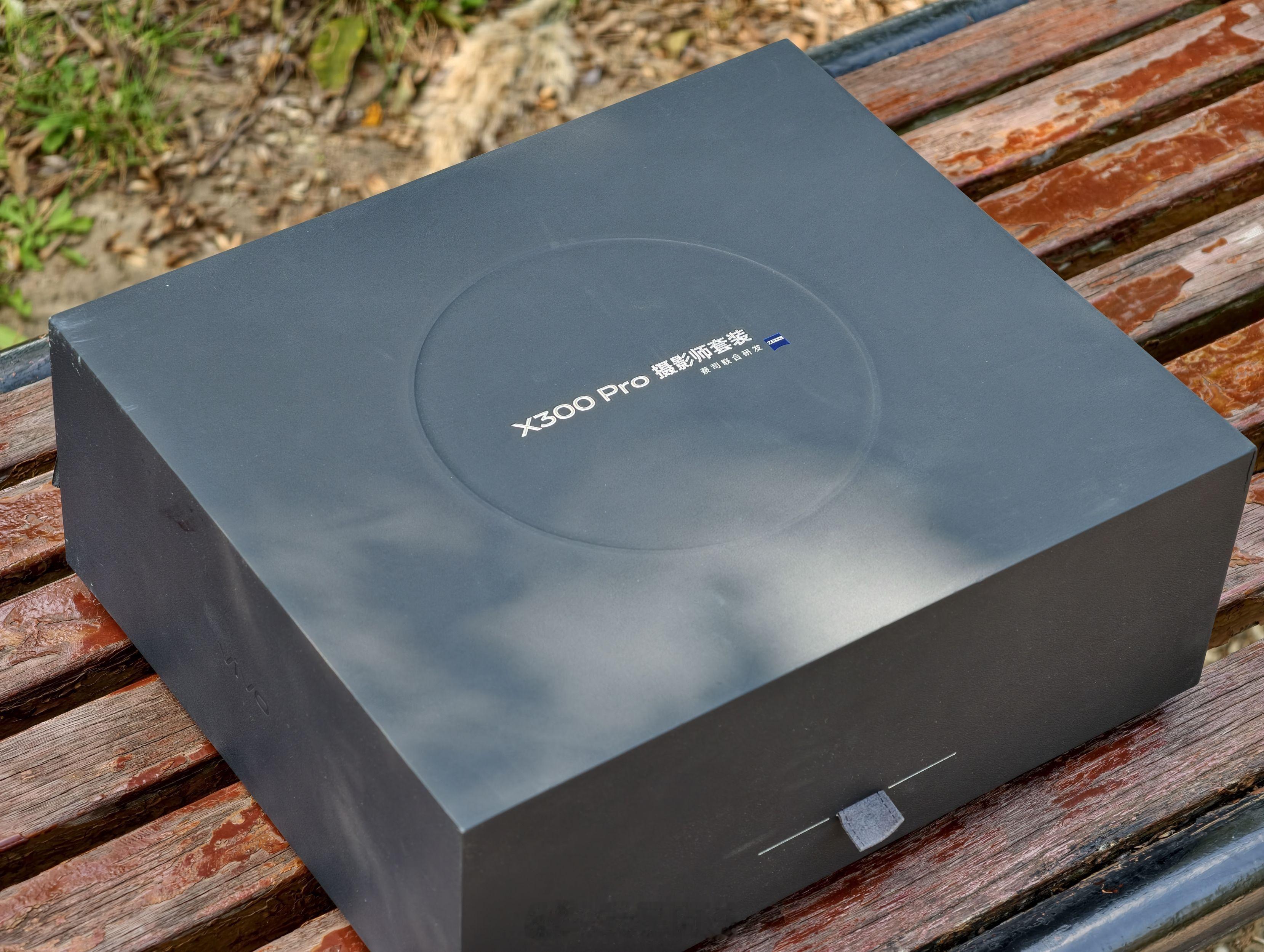 vivoX300Pro摄影套装一览，图源网络，侵删。​​​