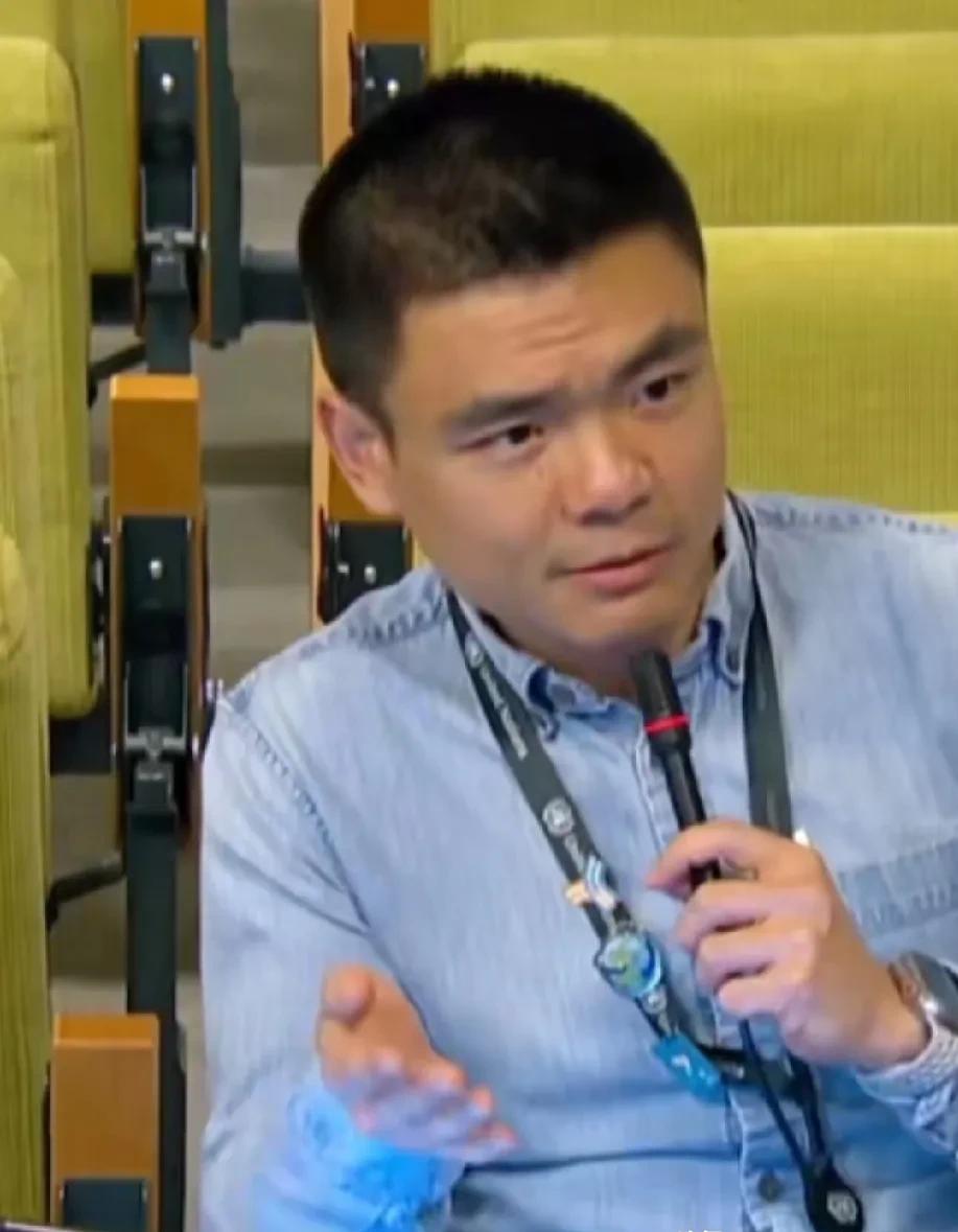 这个家伙是哪壶不开提哪壶！8月6日，他竟然在联合国秘书长发表长崎、广岛核爆炸纪