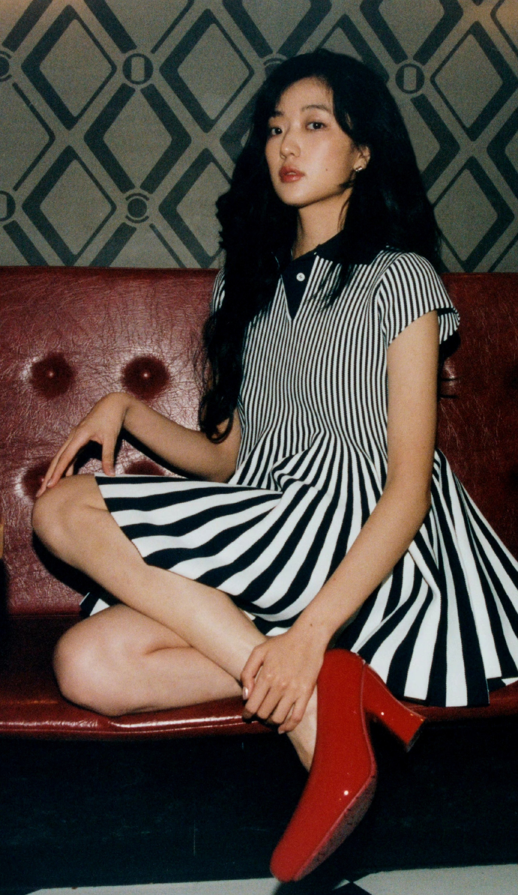 孙千，迷人的时尚公主，美腿吸睛。孙千