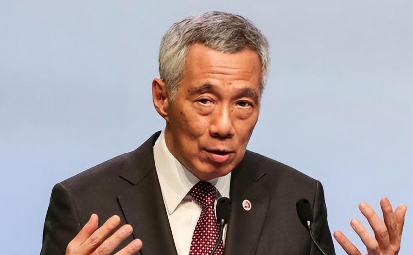 新加坡港，被“釜底抽薪”！中国“冰上舰队”已“战略绕过”马六甲，2万集装箱货轮，