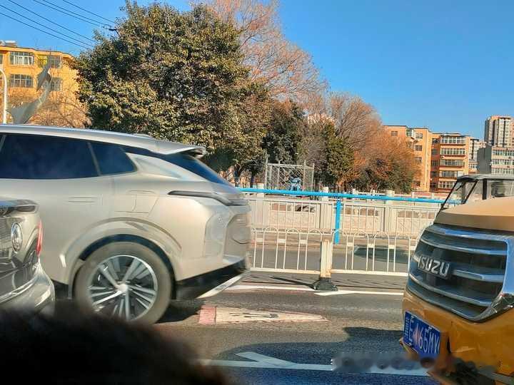 请问十年之内河北有可能会变成亚热带气候吗？如题如果您说的是“河北全境”，那