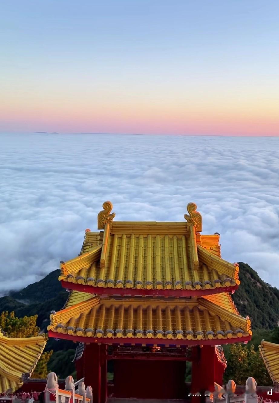 西安的还有如此美景！——南五台观云海记南五台的云海，是秦岭深处最灵动的诗