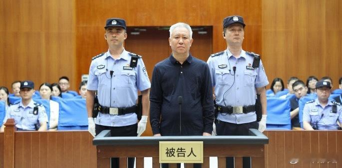 #许家印律师欲提120万港元被拒##香港高院驳回许家印律师申请#许家印现任周狄律师行向香港高院提出申