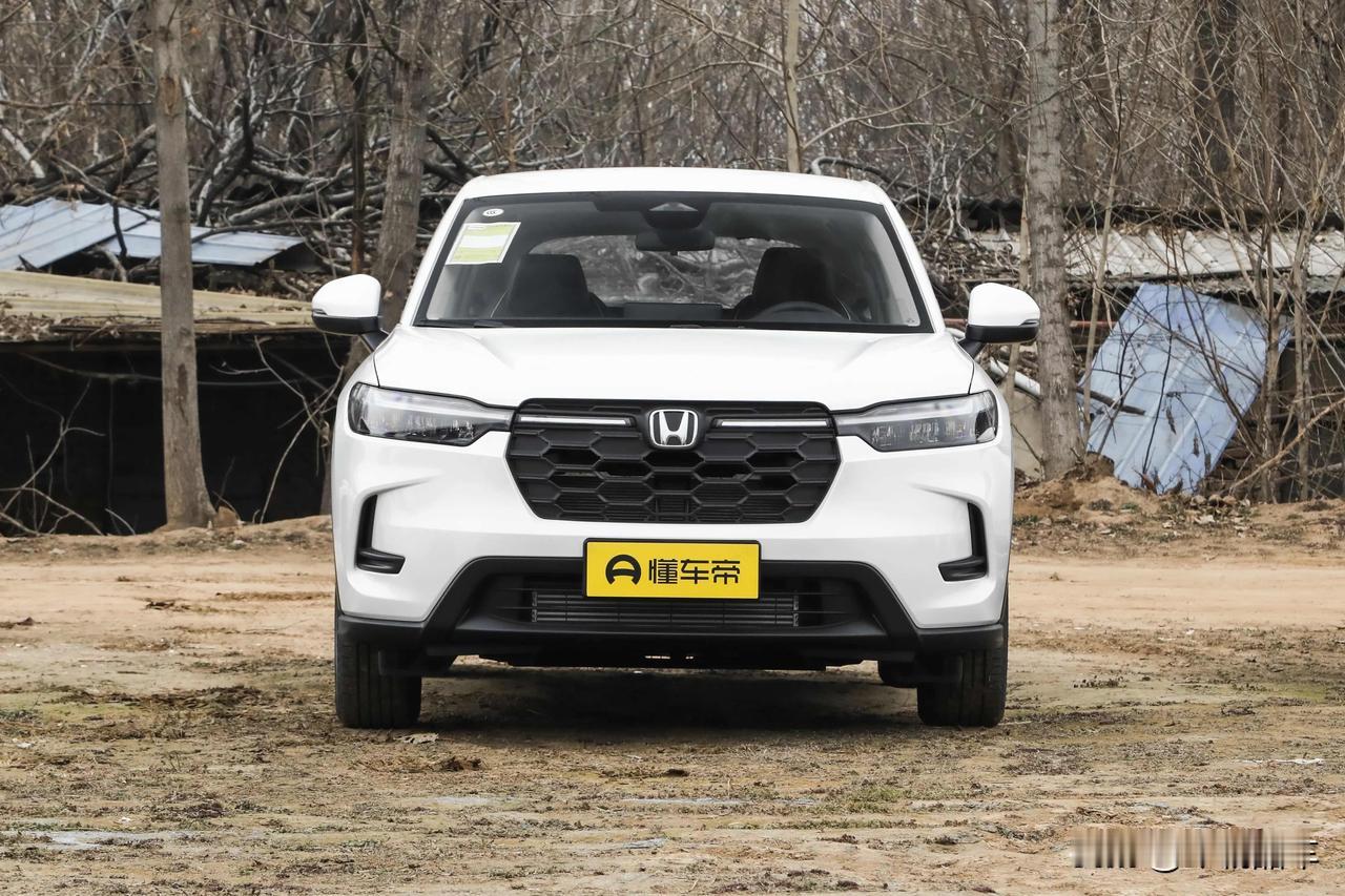 东风本田HRV最近确实热度挺高，不过现在真不是入手的最佳时机。从价格上看，新