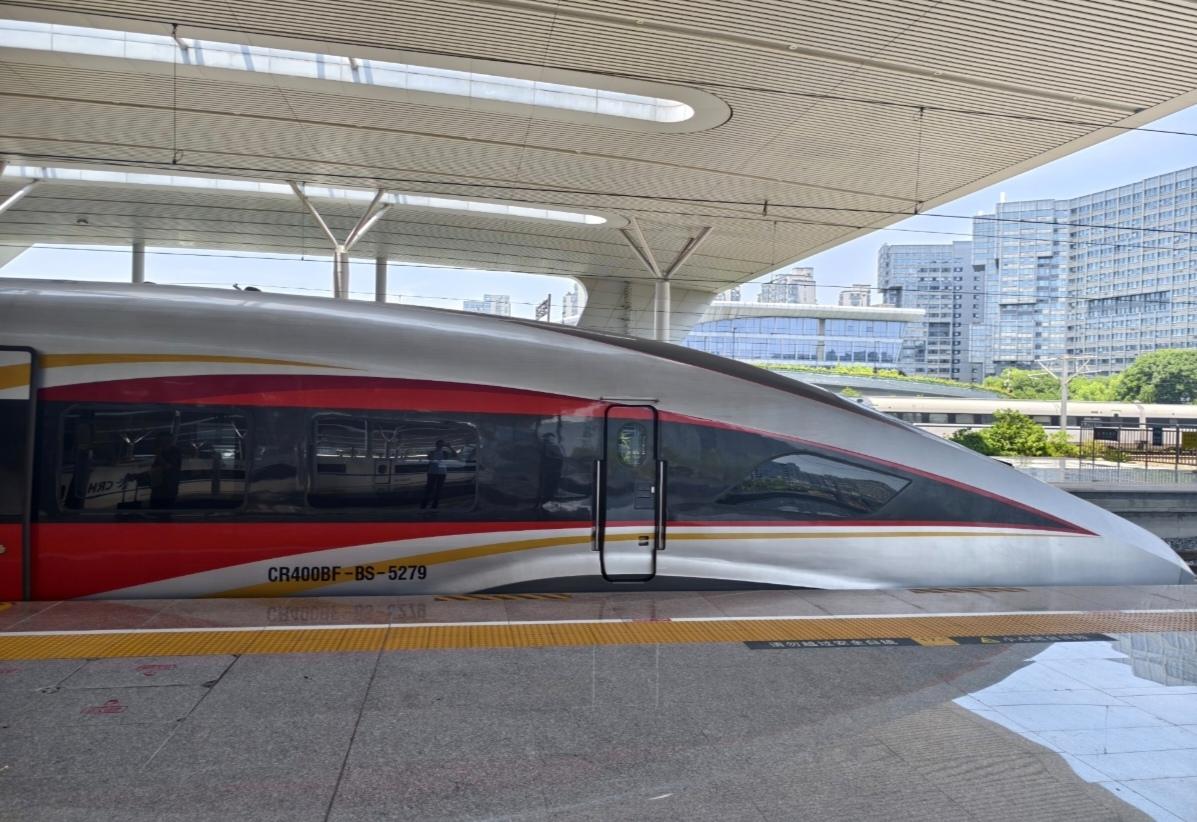 京沪高铁标杆车次车底“大降级”，16节编组大量替换超长编组智能动车组。进入年底