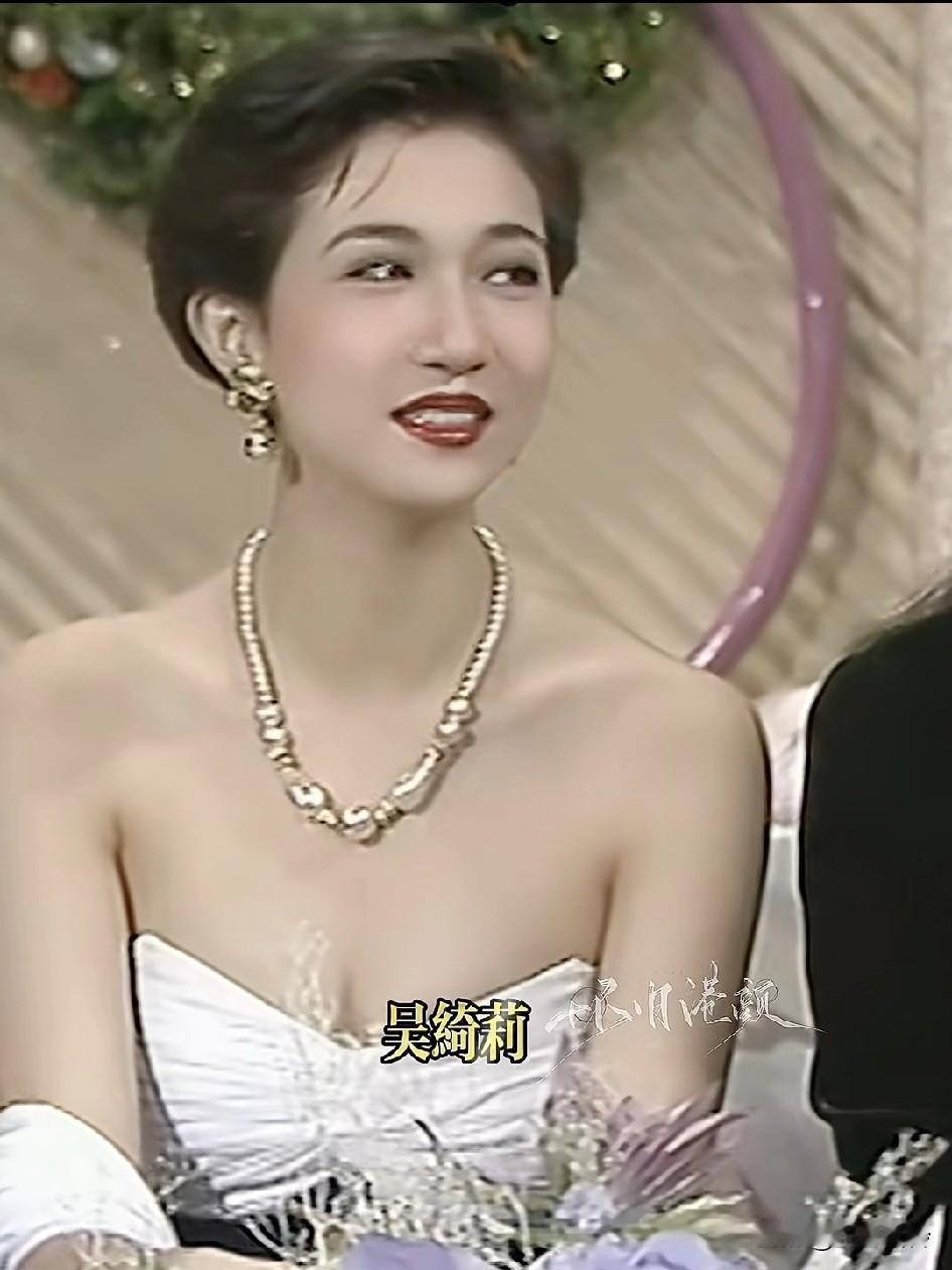 可怜的是孩子，既没有继承了父亲的财产，也没有遗传了母亲的美貌，这是巨大的悲剧！