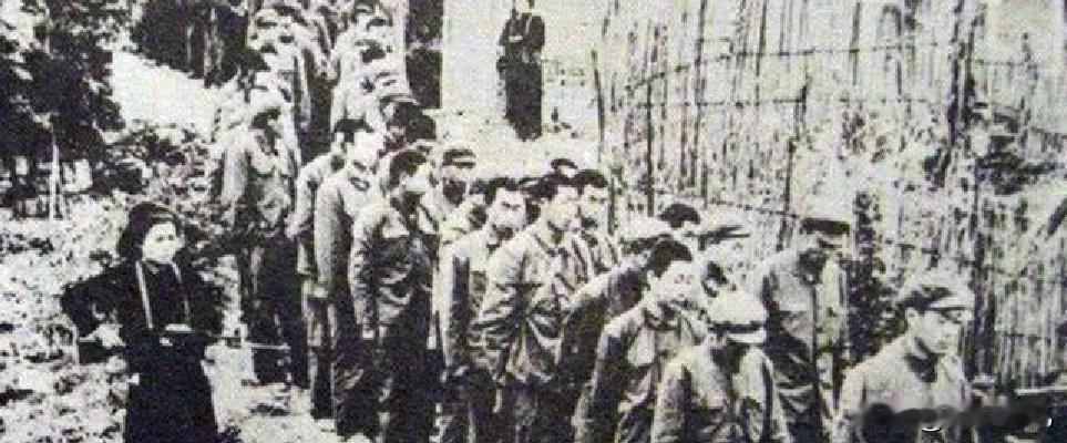 1979年被俘战士归国，许世友下狠令：连排干部法办，士兵就地转业！1979