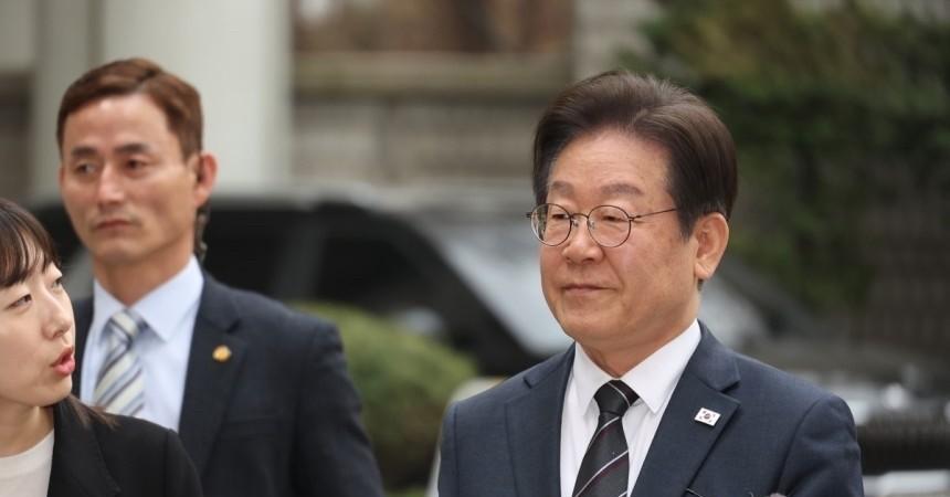 李在明被判重审当地时间5月1日下午，韩国最高法院对李在明涉嫌违反公职选举法一审