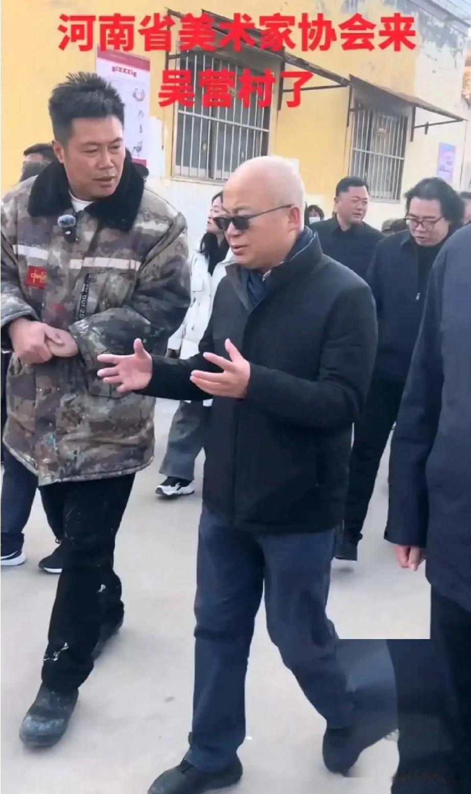 吴营村的吴承言，因画了天安门作品在网上疯传，作品被各大网站、新闻媒体报道，迅速成