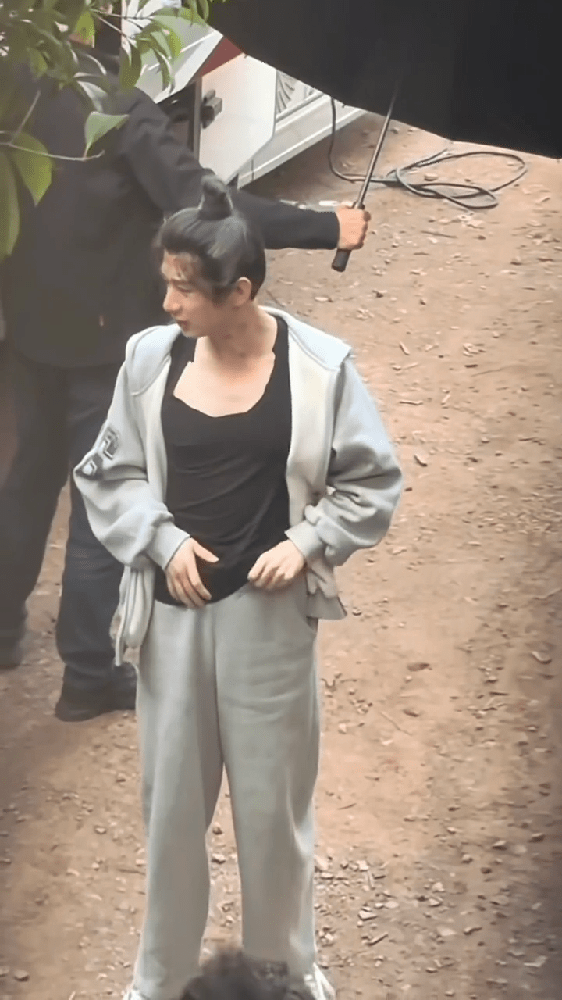 你们能接受男明星这样邋遢吗？