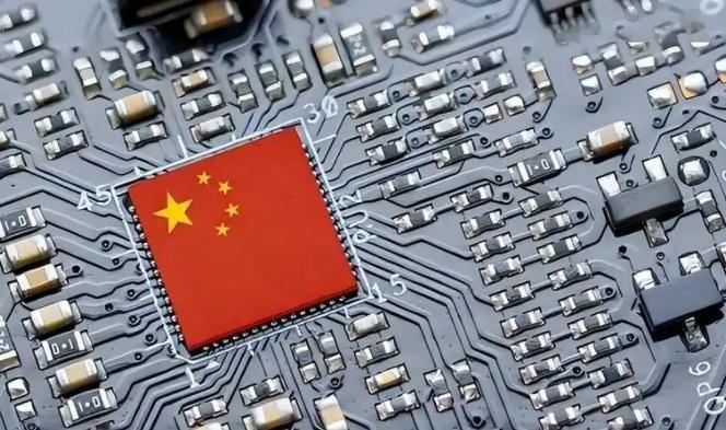 很多人不理解，以前我们没有稀土出口时，美国的隐形战斗机和芯片是怎么造出来的？很多