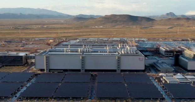 尴尬了！特朗普到现在估计都没缓过神，自己当年费尽心机从中国台湾地区“抢”来的台积