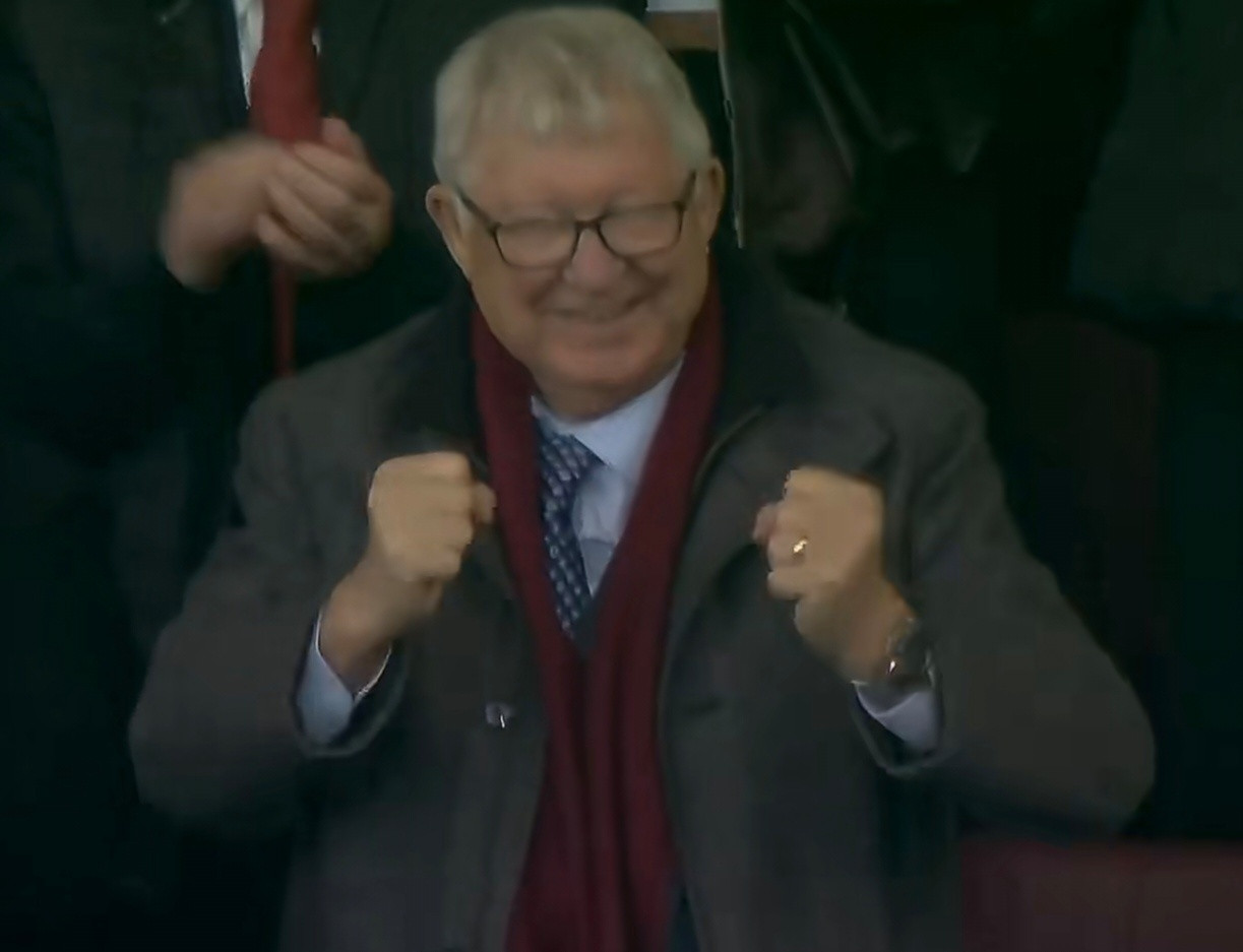 红魔这么踢还有点希望，早就说踢不了343，阿莫林个龟孙不听啊。你踏踏实实踢个45