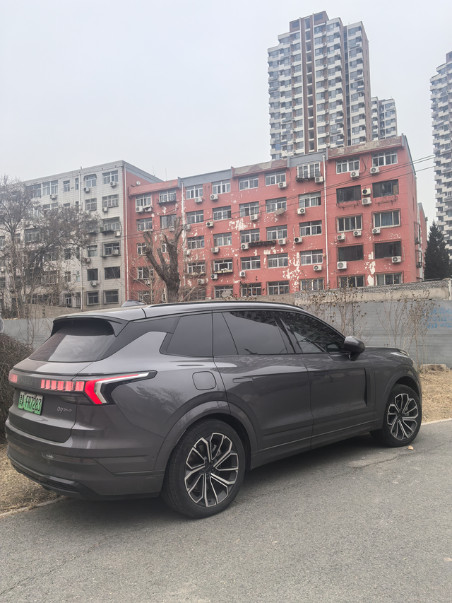 领克09EMP到底咋样天津真实车主来说话在小区发现一天津来的领克09EM-P