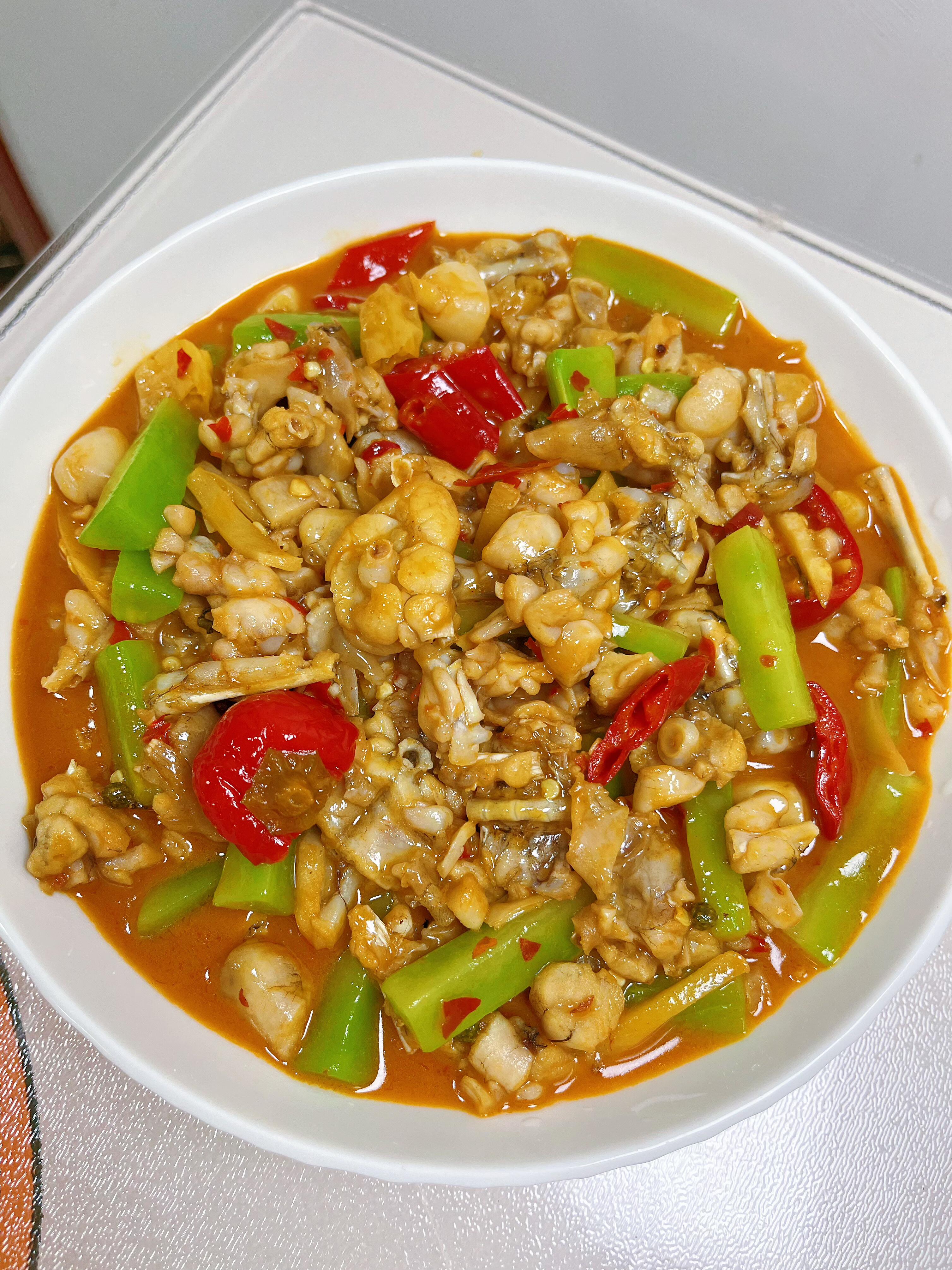 这盘泡椒牛蛙香到舔盘🔥饭店同款在家轻松做谁懂啊家人们😭这盘泡椒牛蛙直接封