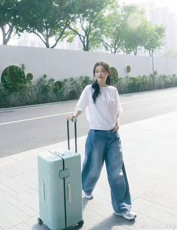 你敢信梅婷这状态都50岁了吗？​​​